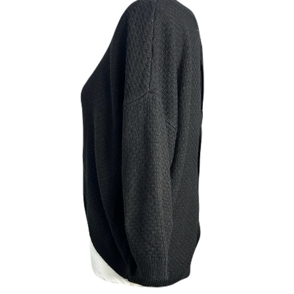 Soho Black Short Sleeve Sweater, Size XS - Picture 3 of 8